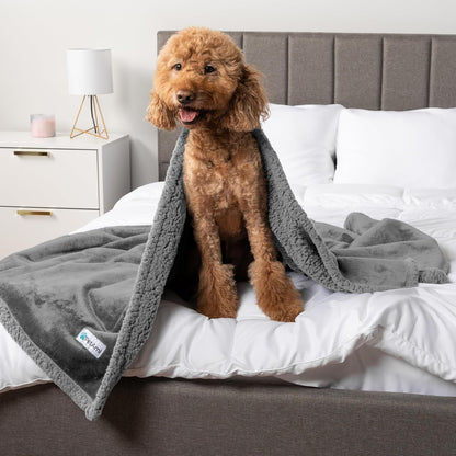 Waterproof Dog Blanket for Bed, XL Dog Pet Blanket Couch Cover Protector, Sherpa Fleece Leakproof Blanket for Crate Kennel Sofa Furniture Queen Bed Protection Reversible Soft 90X90 Light Grey